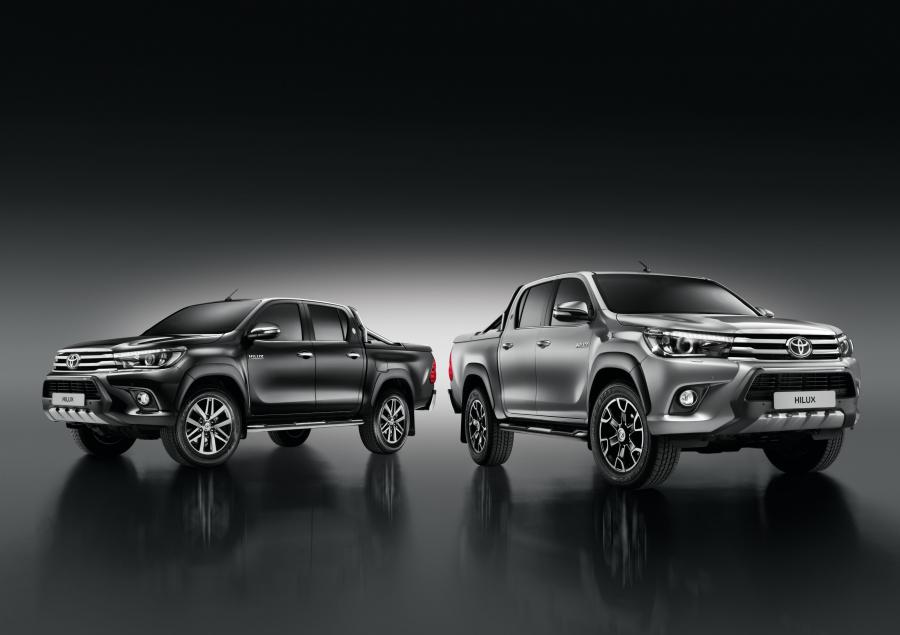  Toyota Hilux Black Edition Double Cab 2018 года  (FR) (фото 6 из 7)